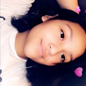 Meet your Posher, Amilza